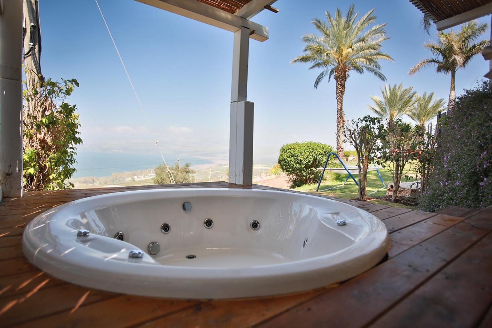 The White Chalet View 모샤브레메트 객실 사진